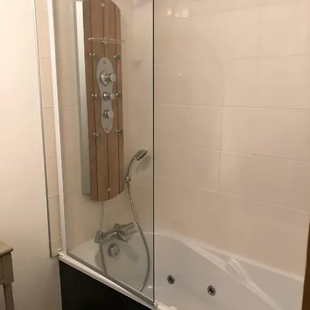 L'appart De Lary Сен-Лари-Сулан